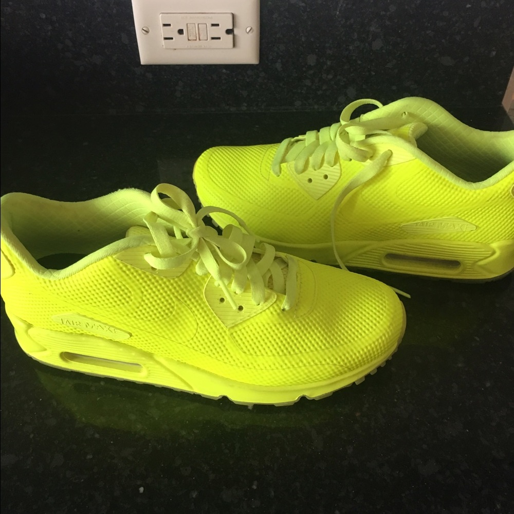 Yellow Nike air max